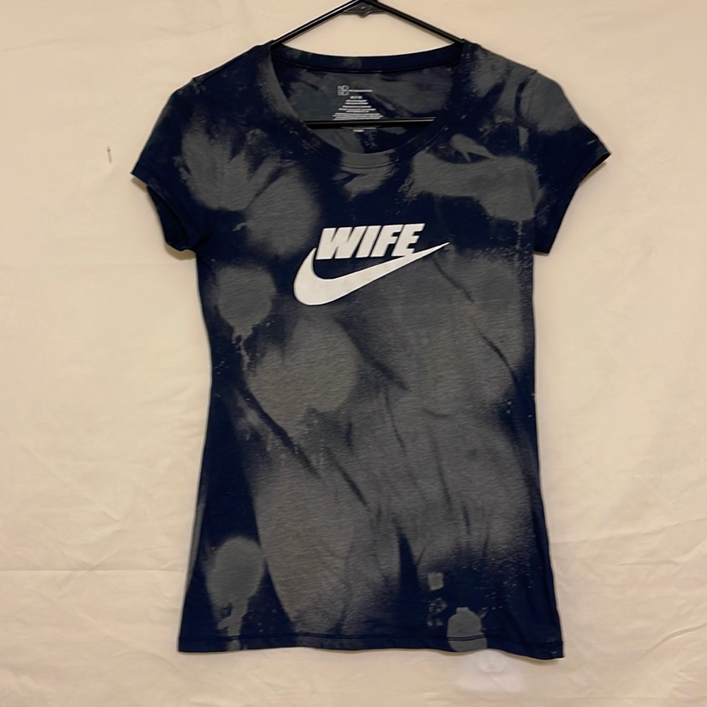 No boundaries Nike tee